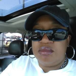 Meet your Posher, Cynthia